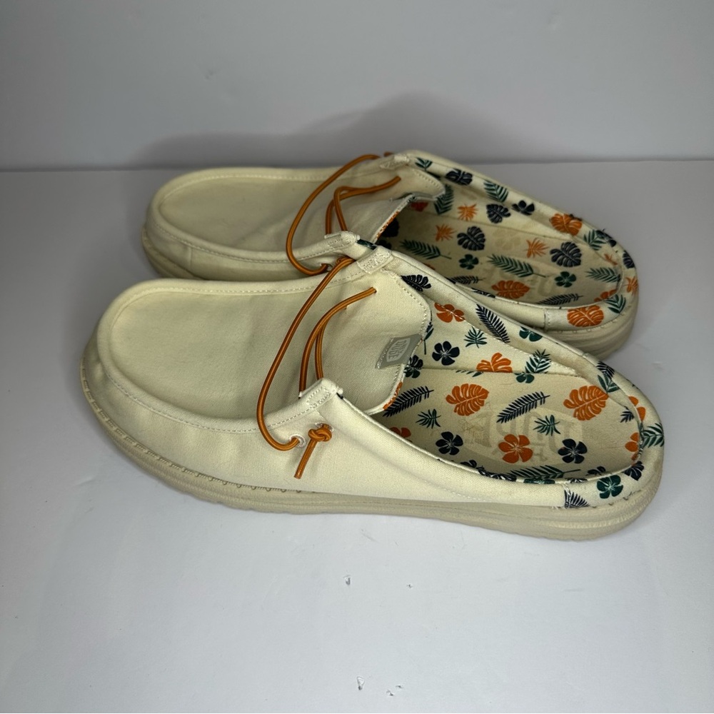 Cream Slip-On Shoes with Floral Interior